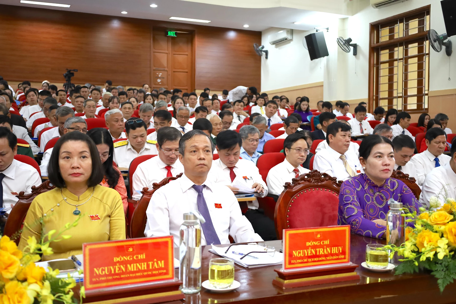 Đồng chí Ly Kiều Vân - UVBTV, Trưởng ban Nội chính Tỉnh ủy; Đồng chí Nguyễn Trần Huy – TUV, Phó Chủ tịch HĐND tỉnh; Đồng chí Nguyễn Minh Tâm - Phó Trưởng đoàn chuyên trách Đoàn ĐBQH Quốc hội dự Đại hội Đảng bộ xã Minh Hóa lần thứ 1, nhiệm kỳ 2025 – 2030.