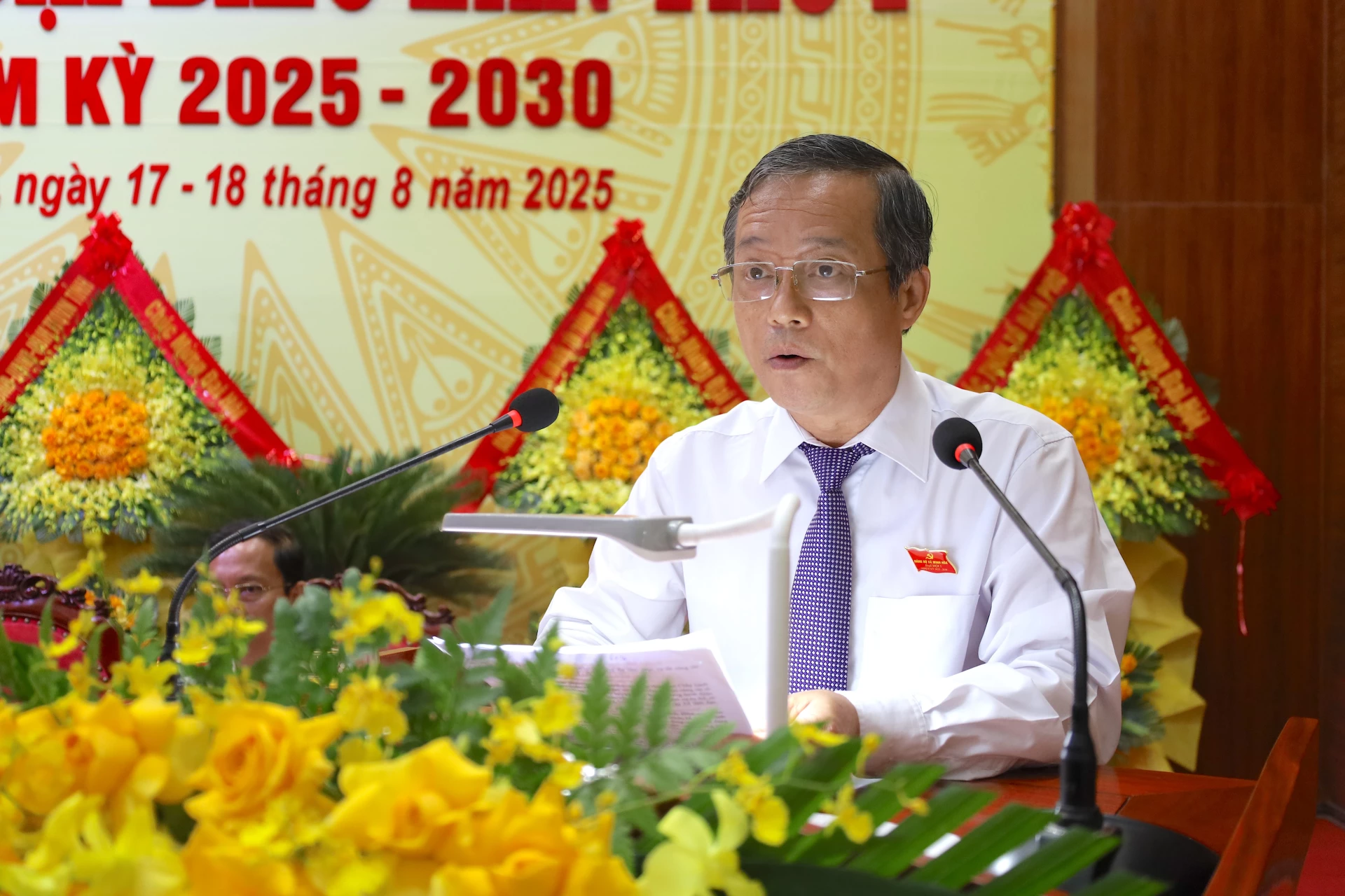 Đồng chí Nguyễn Trần Huy – TUV, Phó Chủ tịch HĐND tỉnh phát biểu chỉ đạo Đại hội Đảng bộ xã Minh Hóa lần thứ 1, nhiệm kỳ 2025 – 2030.