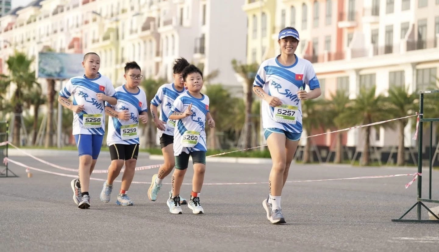 1.000 vận động viên tham gia Aqua Warriors Quảng Trị 2025