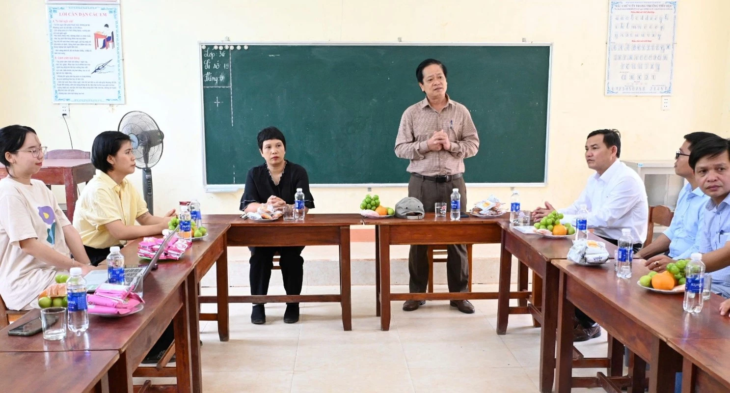 Ông Trần Khánh Phôi – Đại diện lãnh đạo Liên hiệp các tổ chức hữu nghị tỉnh Quảng Trị phát biểu tại lễ khởi công