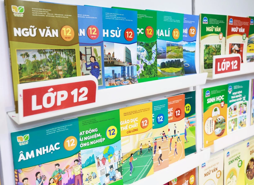 Sách giáo khoa sẽ được chỉnh sửa để phù hợp với bộ máy hành chính mới. (Ảnh: PV/Vietnam+)