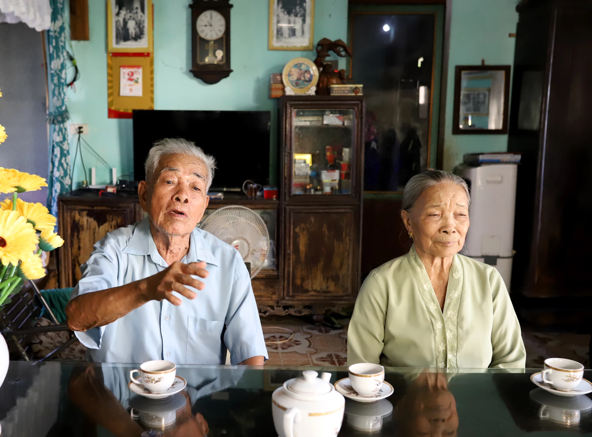 Ông Lê Thanh Lương, con trai của “hạt giống đỏ” cách mạng làng Võ Xá Lê Đình Triển- Ảnh: T.Long.