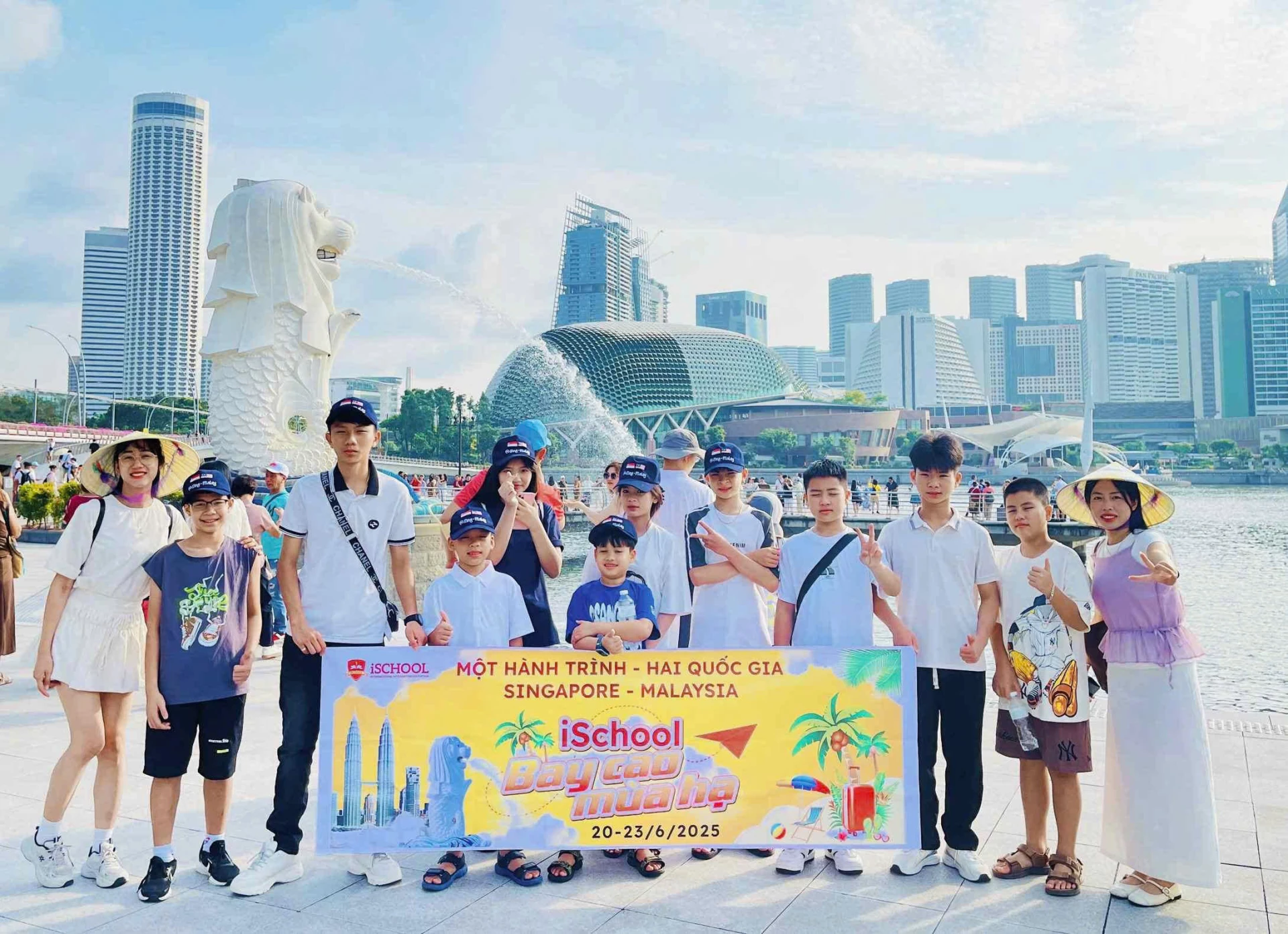 Học sinh iSchool Quảng Trị đã có những trải nghiệm đẹp ở đất nước Singapore - Ảnh: NVCC