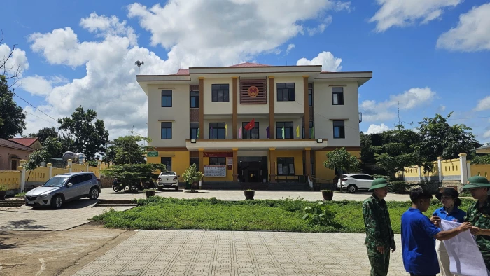 Phấn đấu xây dựng xã A Dơi ngày càng phát triển toàn diện