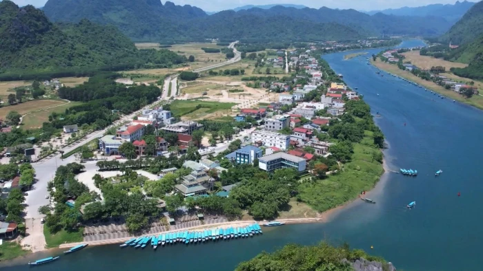 Quyết tâm xây dựng Phong Nha phát triển toàn diện, bền vững