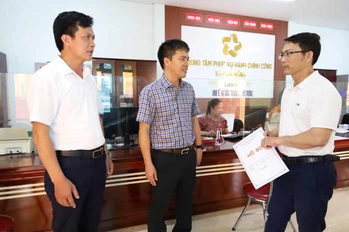 Cam Hồng- Khởi đầu mới, khát vọng vươn xa