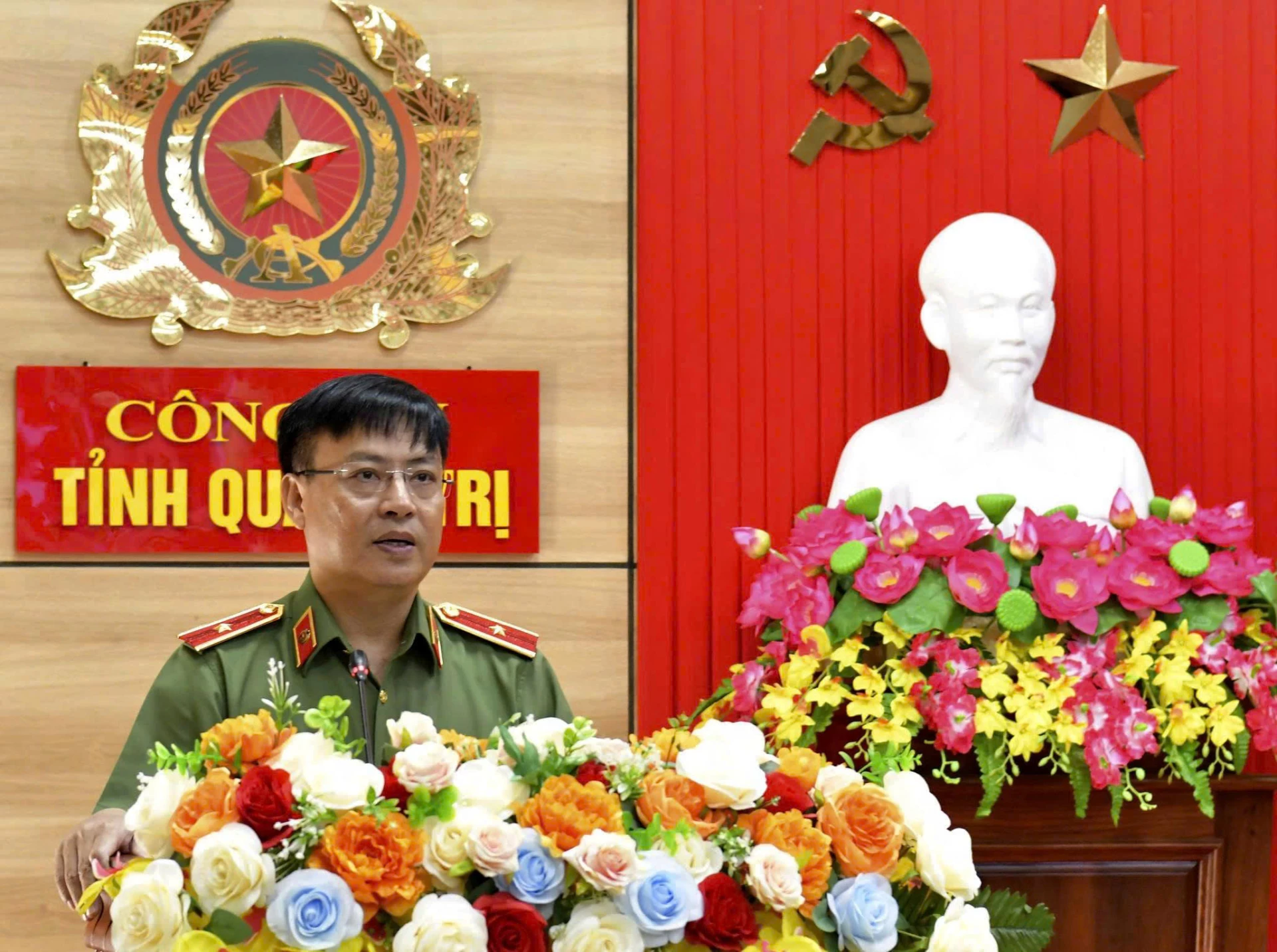 Giám đốc Công an tỉnh, Thiếu tướng Nguyễn Thanh Liêm phát biểu chỉ đạo tại hội nghị triển khai cao điểm tấn công tội phạm bảo vệ đại hội Đảng các cấp  -Ảnh: T.Long