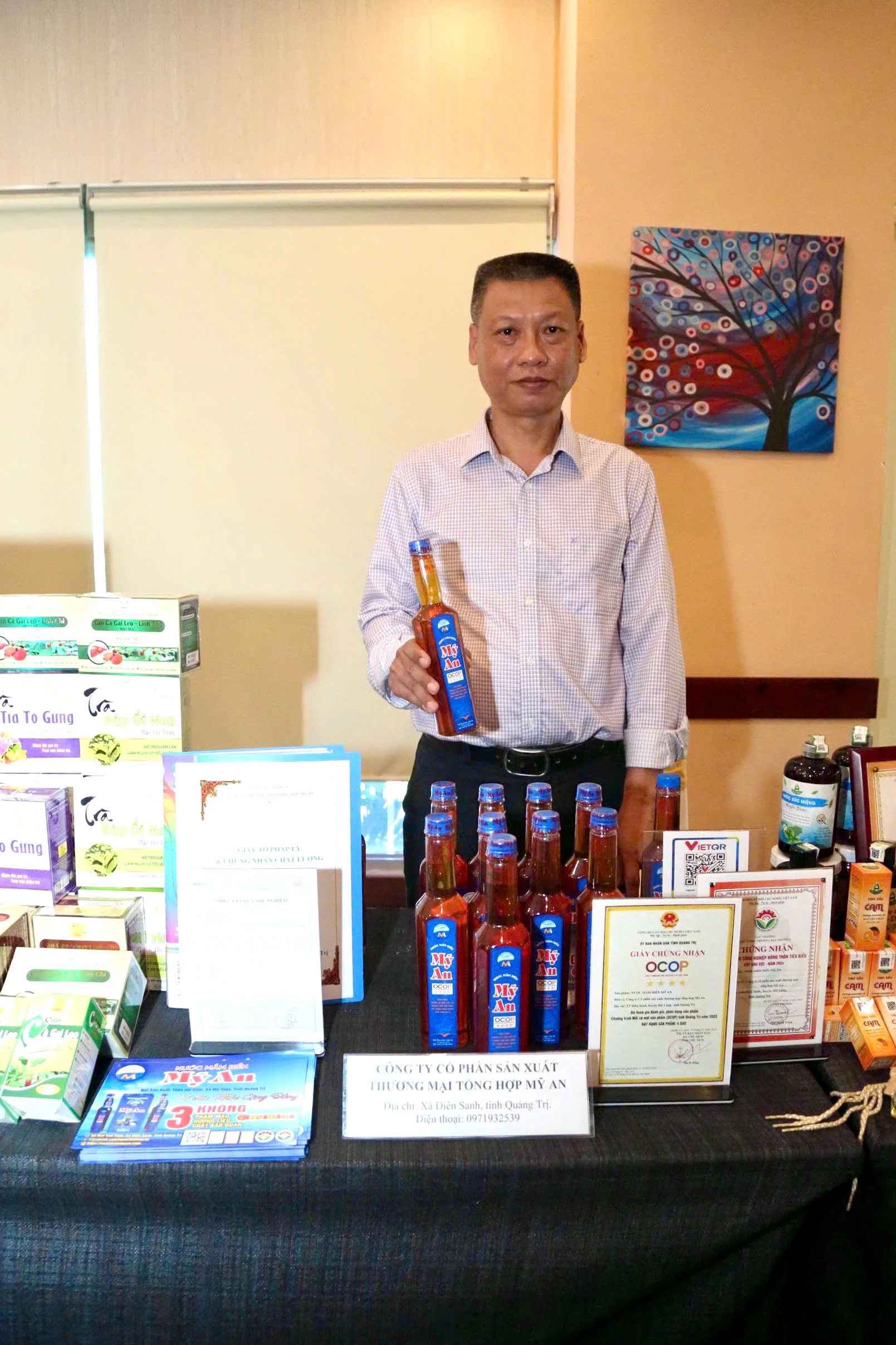 Doanh nghiệp Quảng Trị giới thiệu sản phẩm - Ảnh: M.Đ