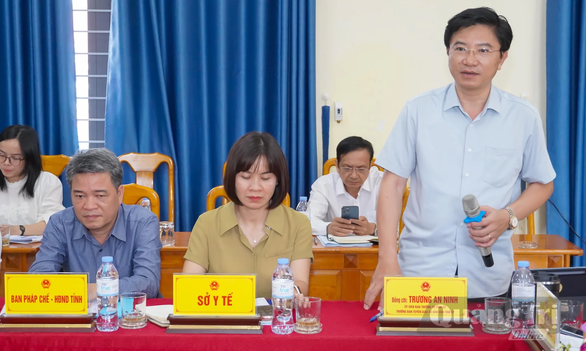 Đồng chí Trương An Ninh, Trưởng ban Tuyên giáo và Dân vận Tỉnh ủy phát biểu tại buổi làm việc - Ảnh: N.H