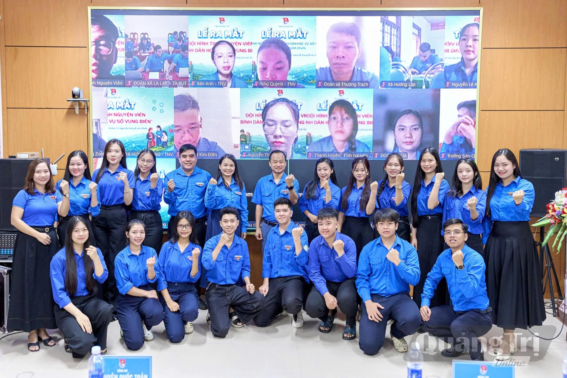 Ban Thường vụ Tỉnh đoàn Quảng Trị ra mắt Đội hình tình nguyện viên Bình dân học vụ số vùng biên năm 2026 - ảnh M.H