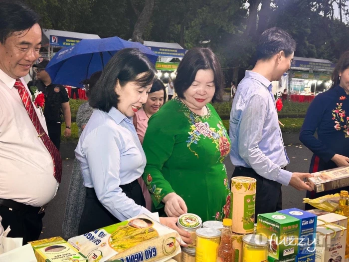 Dấu ấn sản phẩm OCOP Quảng Trị tại Hội chợ xúc tiến thương mại các hợp tác xã khu vực phía Bắc