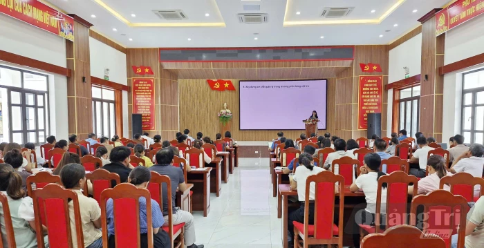 Tập huấn quản lý, vận hành trường phổ thông nội trú liên cấp tại 4 xã biên giới