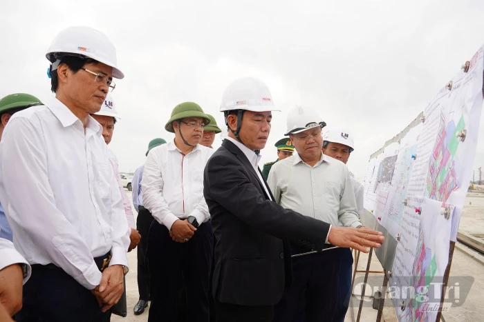 'Tỉnh mạnh chiến lược, xã mạnh thực thi'