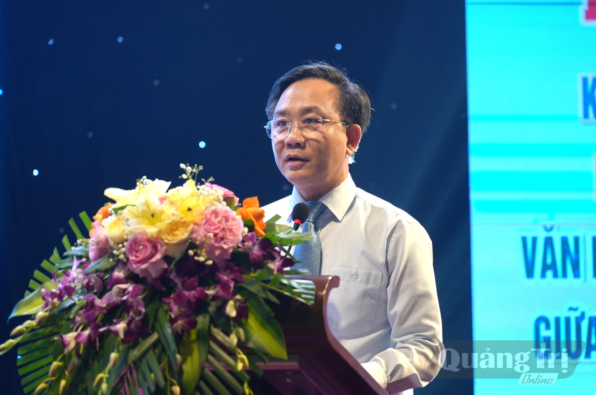 Đồng chí Hoàng Xuân Tân, Phó Chủ tịch UBND tỉnh Quảng Trị phát biểu tại hội nghị - Ảnh: T.Đ