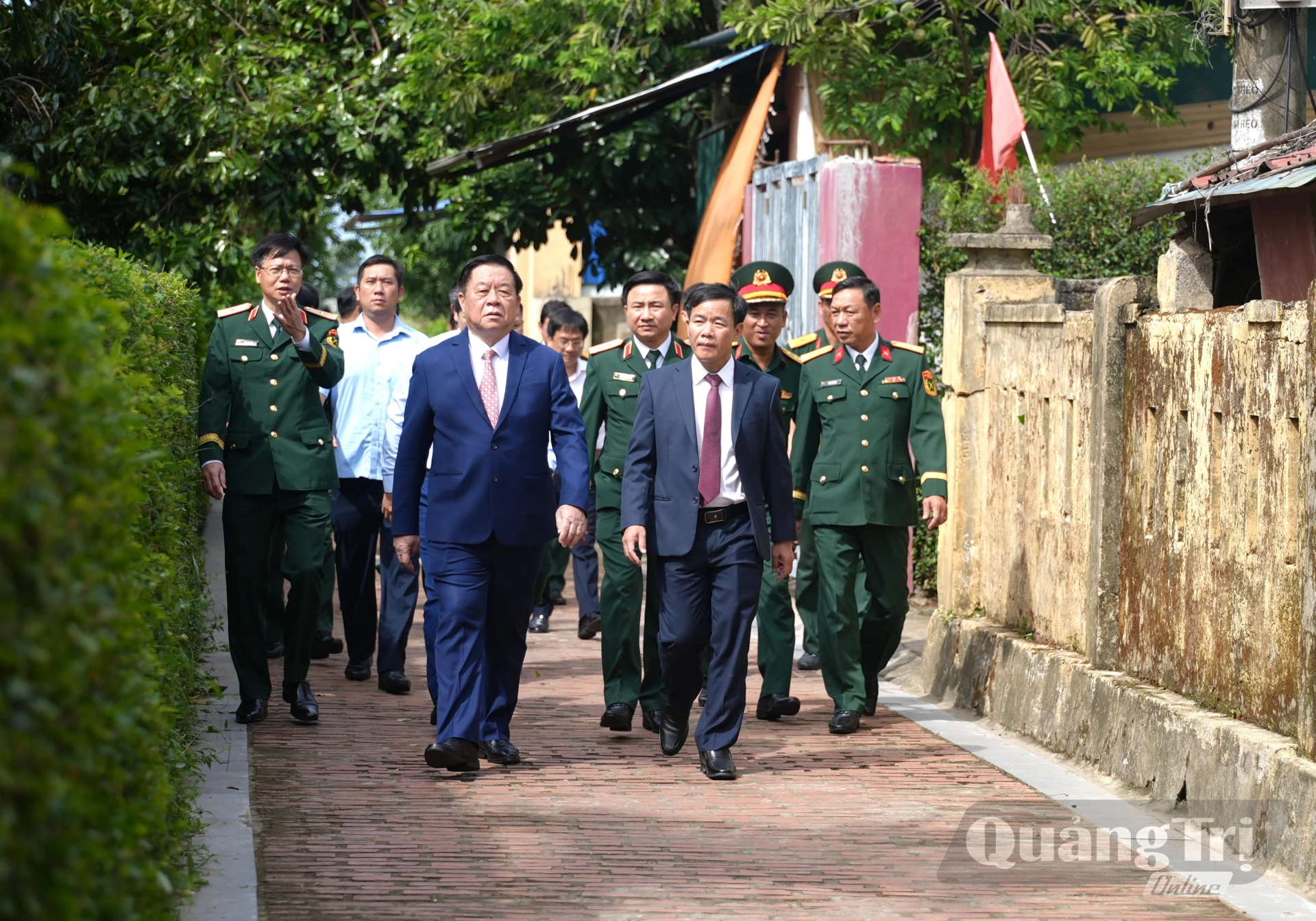 Đồng chí Đại tướng Nguyễn Trọng Nghĩa, Chủ nhiệm Tổng cục Chính trị Quân đội Nhân dân Việt Nam và Đoàn công tác Trung ương thăm Nhà lưu niệm Đại tướng Võ Nguyên Giáp - Ảnh: T.Đ