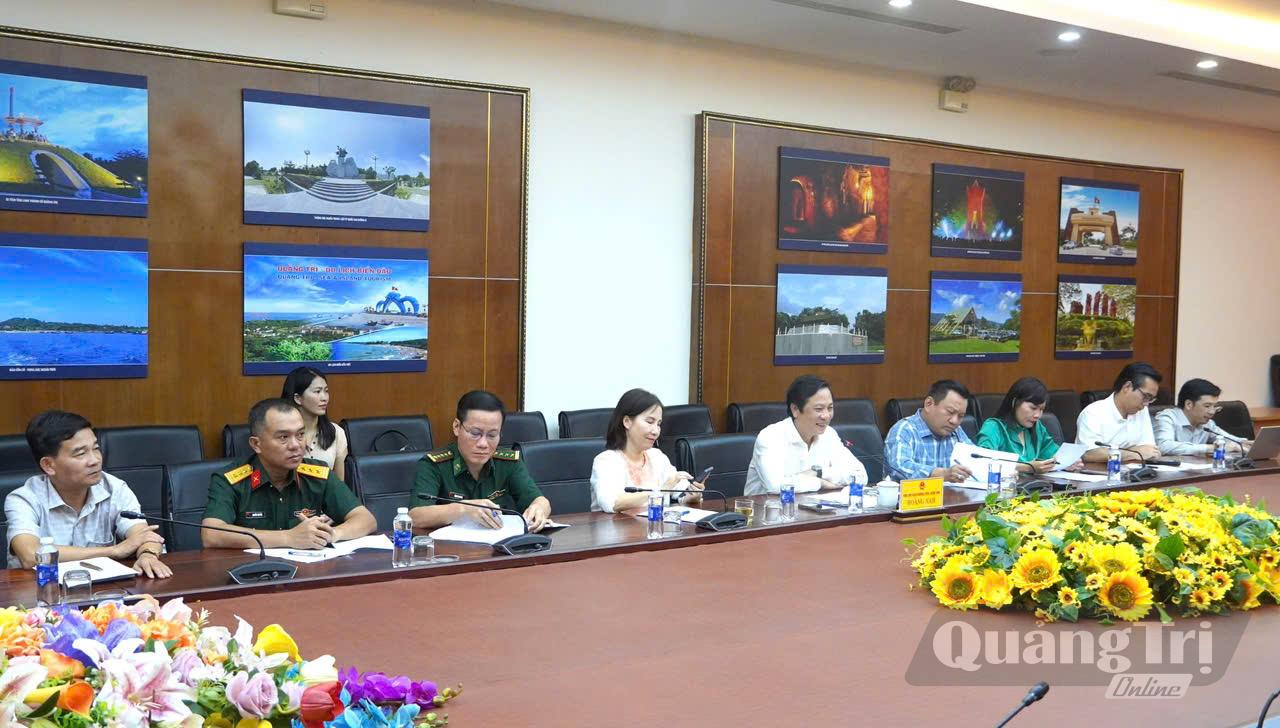 Đồng chí Hoàng Nam, Phó Chủ tịch Thường trực UBND tỉnh phát biểu tại buổi làm việc. Ảnh: Việt Anh