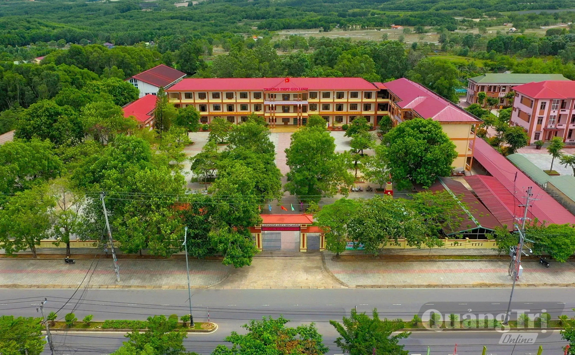 Trường THPT Gio Linh với bề dày truyền thống dạy tốt, học tốt - Ảnh: P.K