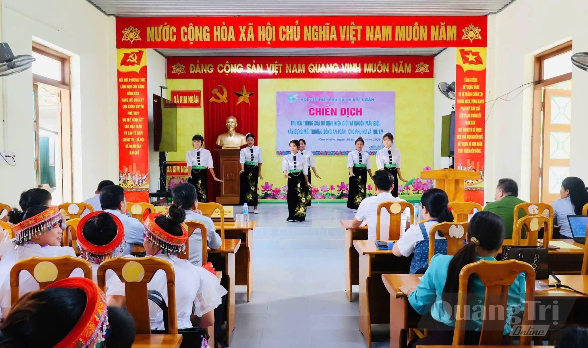 Chiến dịch truyền thông xóa bỏ định kiến giới và khuôn mẫu giới tại xã Kim Ngân - Ảnh: NVCC