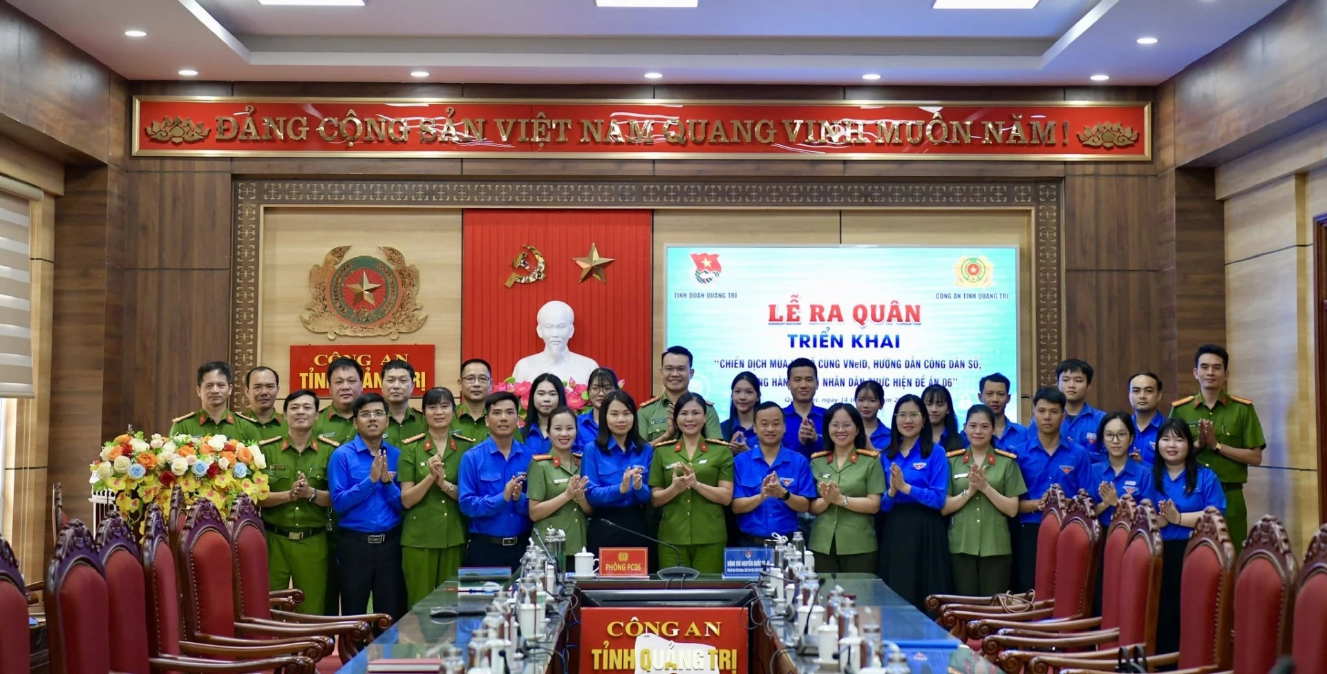 Tỉnh đoàn và Công an tỉnh phát động chiến dịch “Mùa hè số cùng VNeID”- Ảnh: M.H