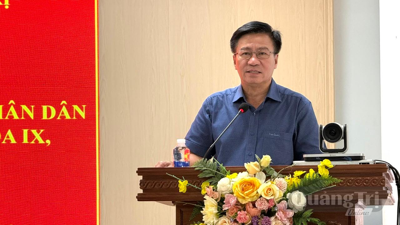 Đồng chí Đào Mạnh Hùng, Ủy viên Ban Thường vụ Tỉnh ủy, Phó Chủ tịch Thường trực Ủy ban MTTQ Việt Nam tỉnh thay mặt tổ đại biểu tiếp thu ý kiến của cử tri - Ảnh: NL