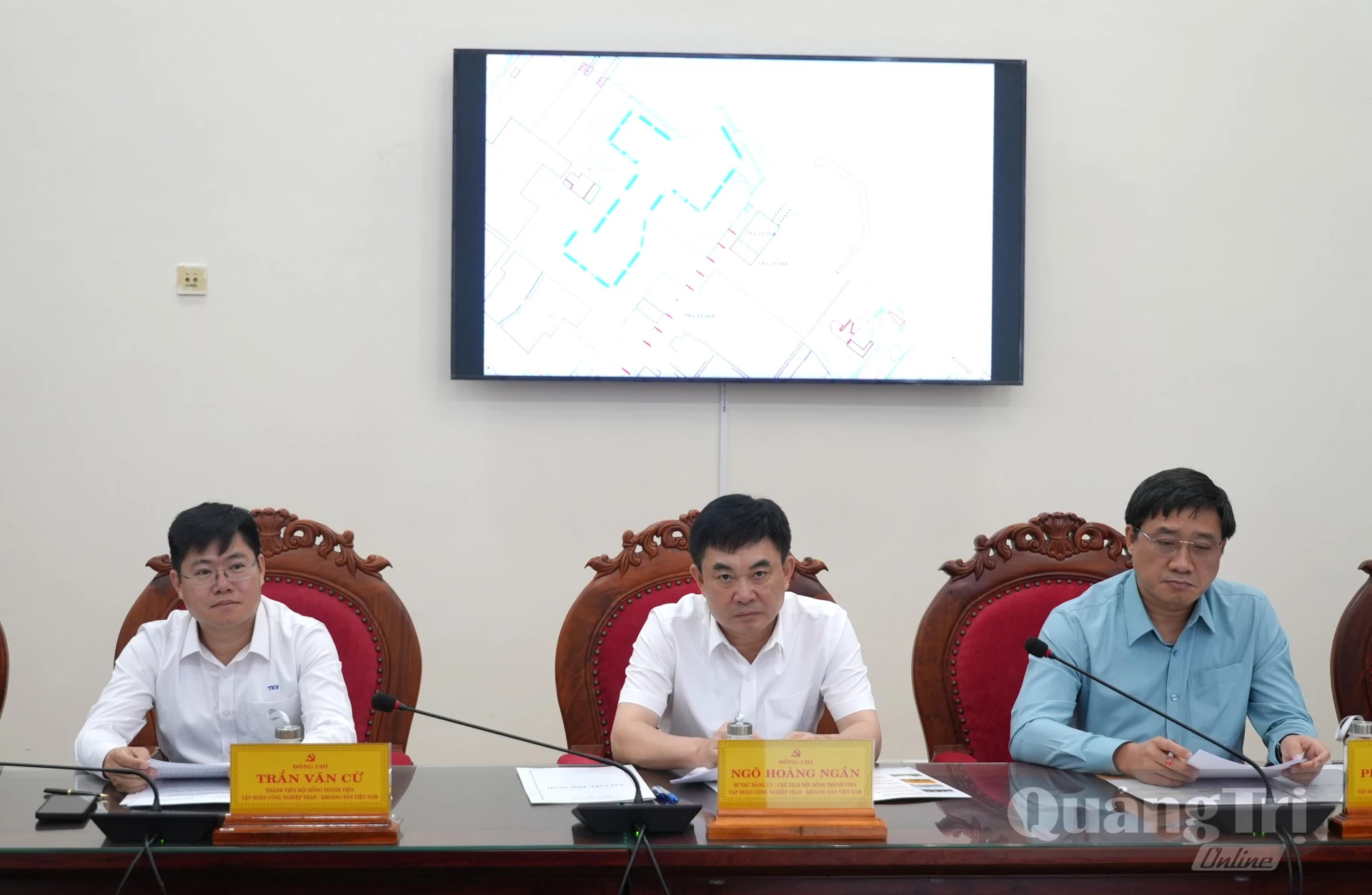Lãnh đạo Tập đoàn Công nghiệp Than – Khoáng sản Việt Nam tham dự buổi làm việc - Ảnh: T.Đ