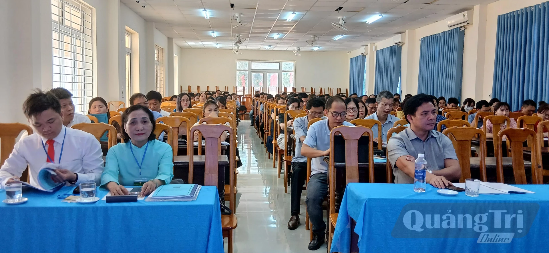 Ảnh: H.Đ Đại biểu và các học viên tham gia chương trình tập huấn.