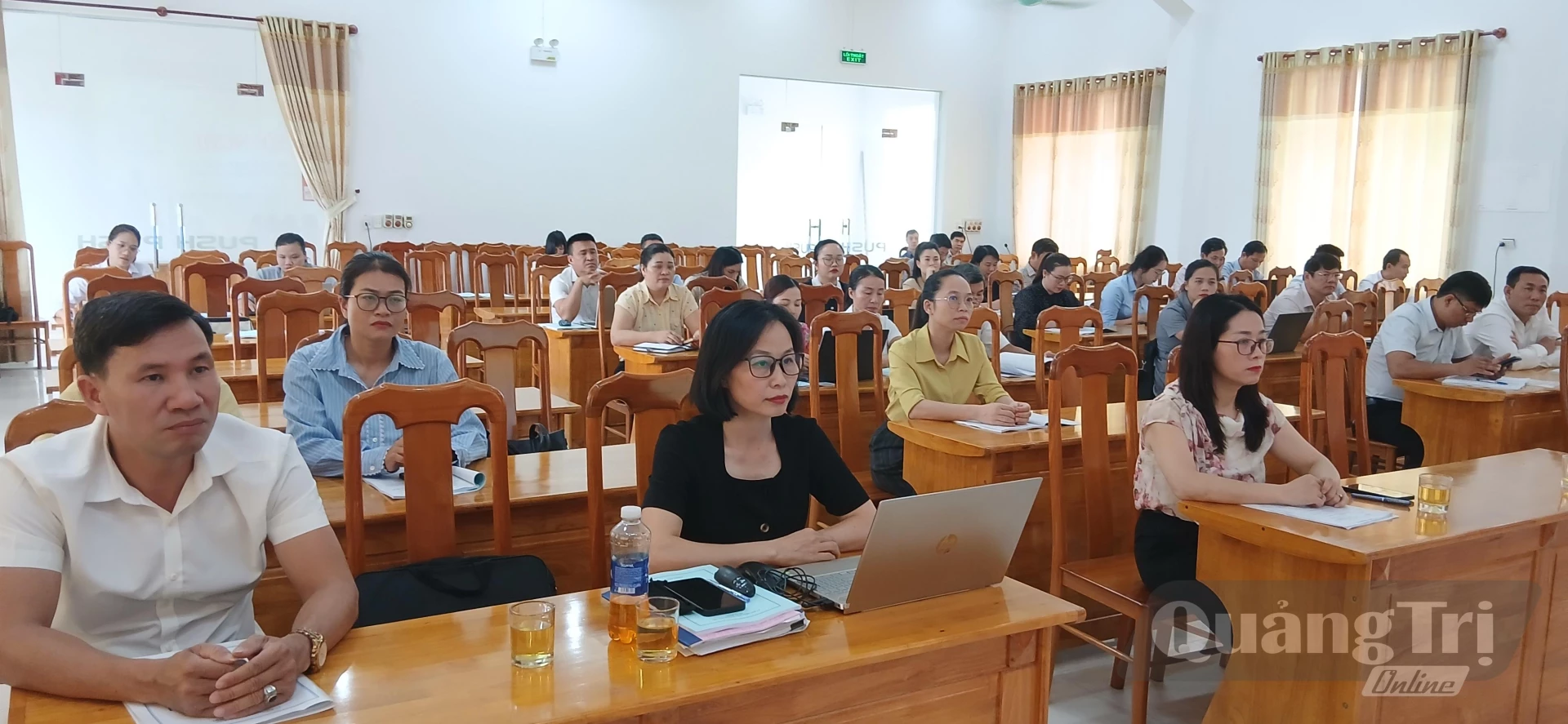 Ảnh: H.Đ Đại biểu và học viên tham dự hội nghị tập huấn.