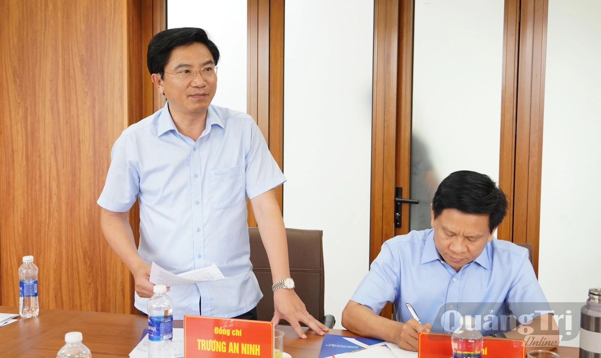 Đồng chí Trương An Ninh, Trưởng ban Tuyên giáo và Dân vận Tỉnh ủy phát biểu tại buổi làm việc - Ảnh: Q.V