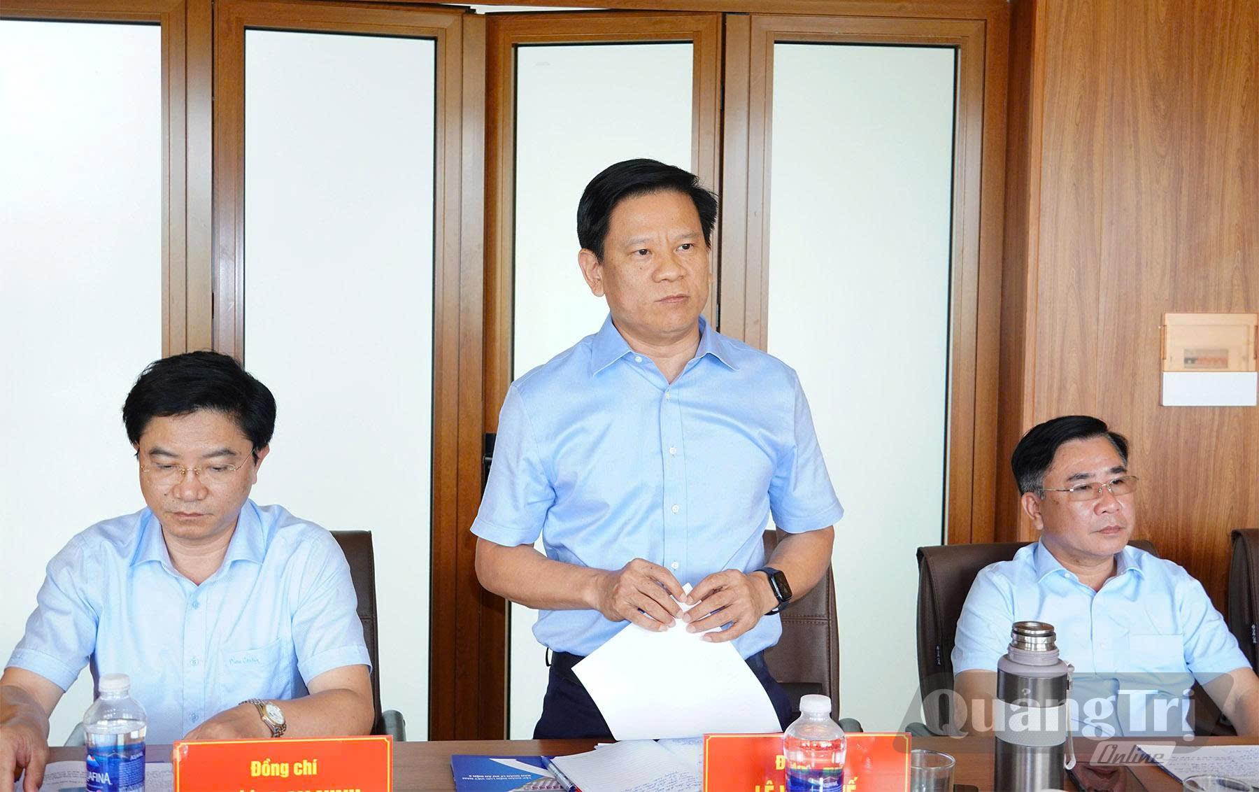 Đồng chí Lê Vĩnh Thế, Chánh văn phòng Tỉnh ủy phát biểu tại buổi làm việc - Ảnh: Q.V