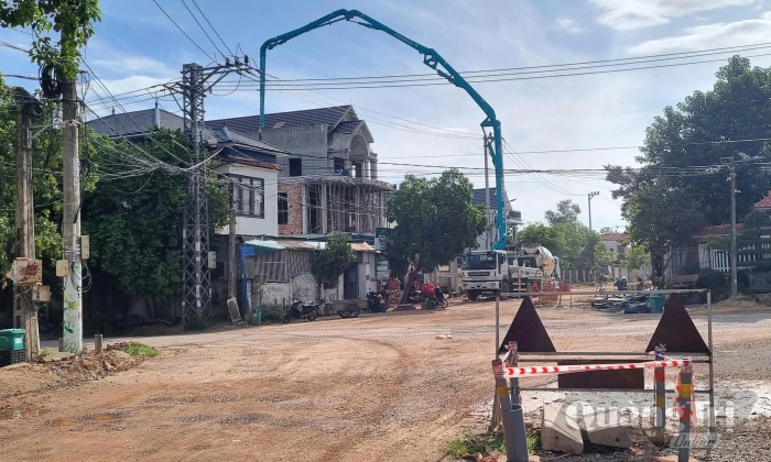 Bảo đảm an toàn hành lang lưới điện
