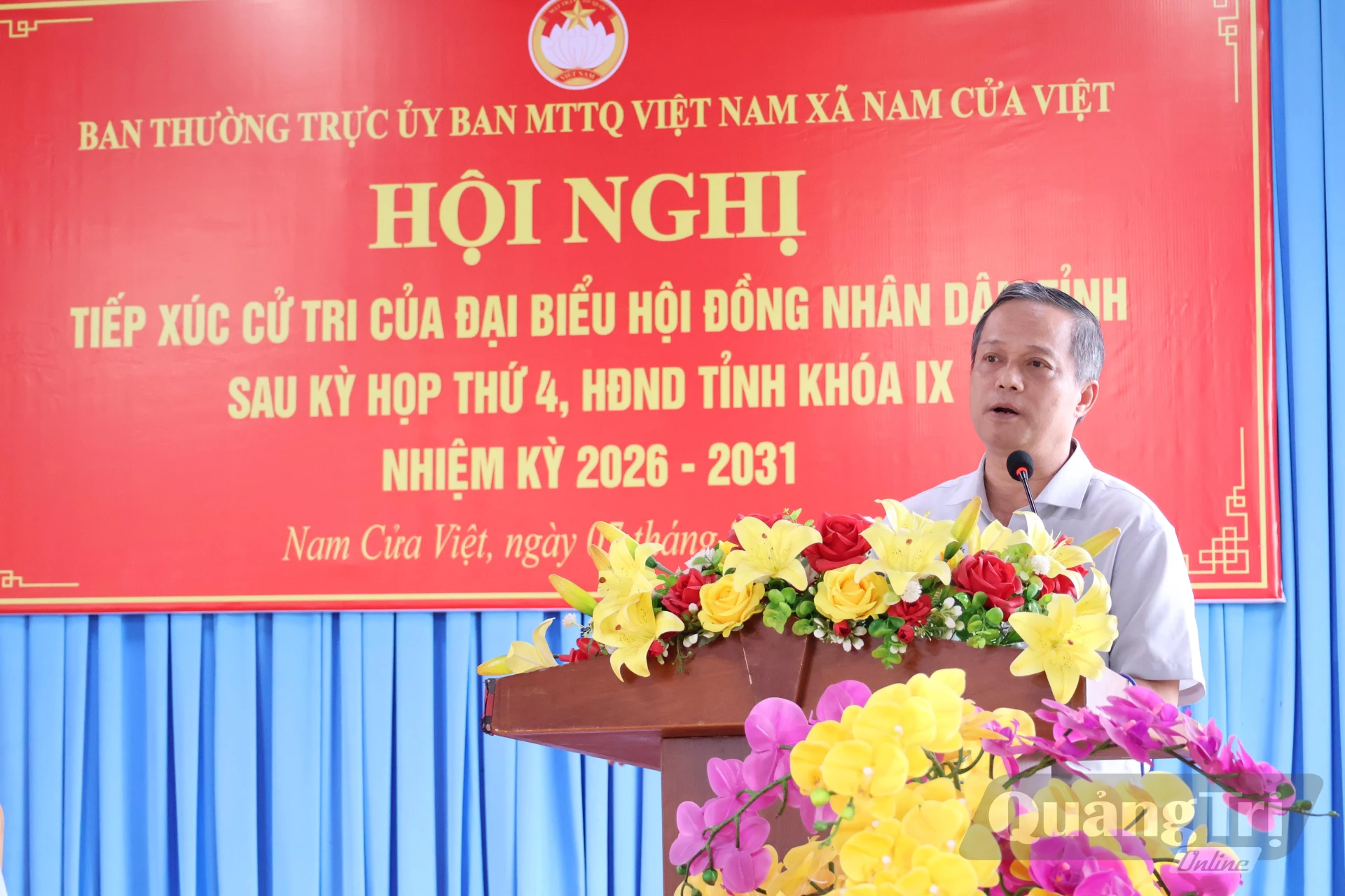 Đồng chí Nguyễn Trần Huy, Phó Chủ tịch HĐND tỉnh phát biểu tiếp thu các ý kiến cử tri - Ảnh: H.T