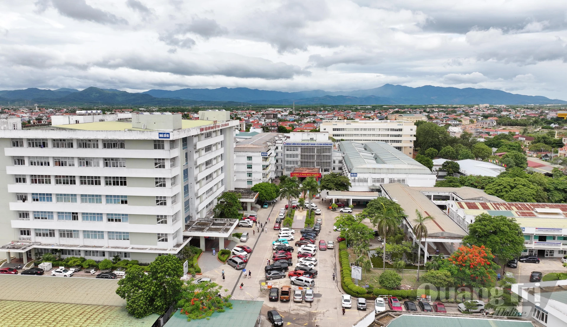 Ba khu nhà chính của Bệnh viện hữu nghị Việt Nam-Cuba Đồng Hới về cơ bản vẫn giữ được dáng vẻ, kết cấu ban đầu - Ảnh: P.S