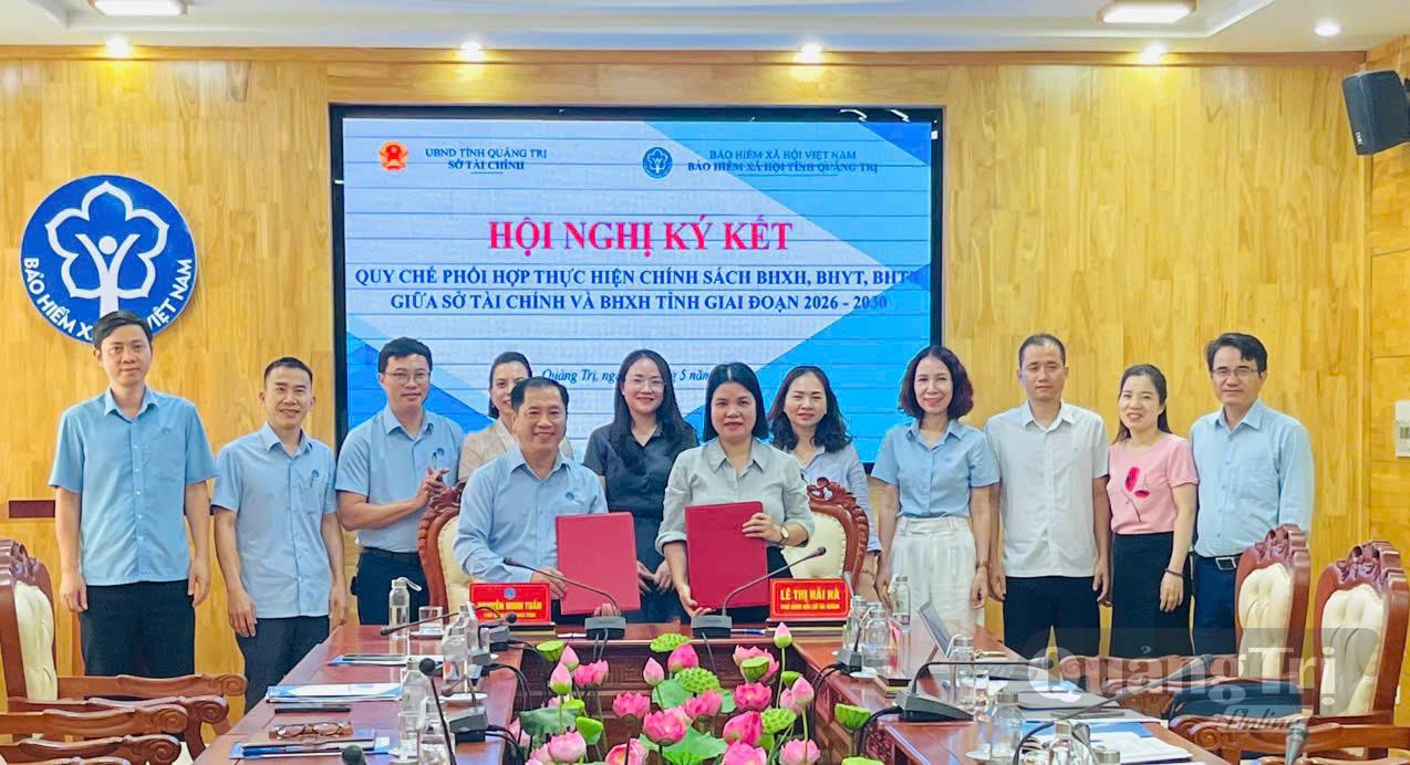 Bảo hiểm xã hội tỉnh và Sở Tài chính ký kết quy chế phối hợp thực hiện chính sách bảo hiểm xã hội, bảo hiểm y tế, bảo hiểm thất nghiệp giai đoạn 2026-2030 - Ảnh: N.L