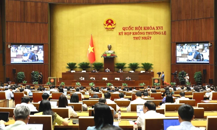 Ngày 11/8, Quốc hội thảo luận dự án Luật Phát triển đô thị