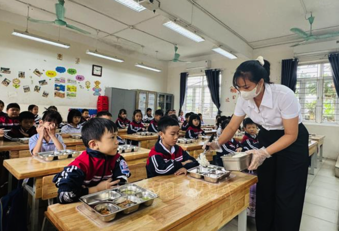 Thủ tướng Chính phủ yêu cầu tăng cường bảo đảm an toàn thực phẩm trong cơ sở giáo dục