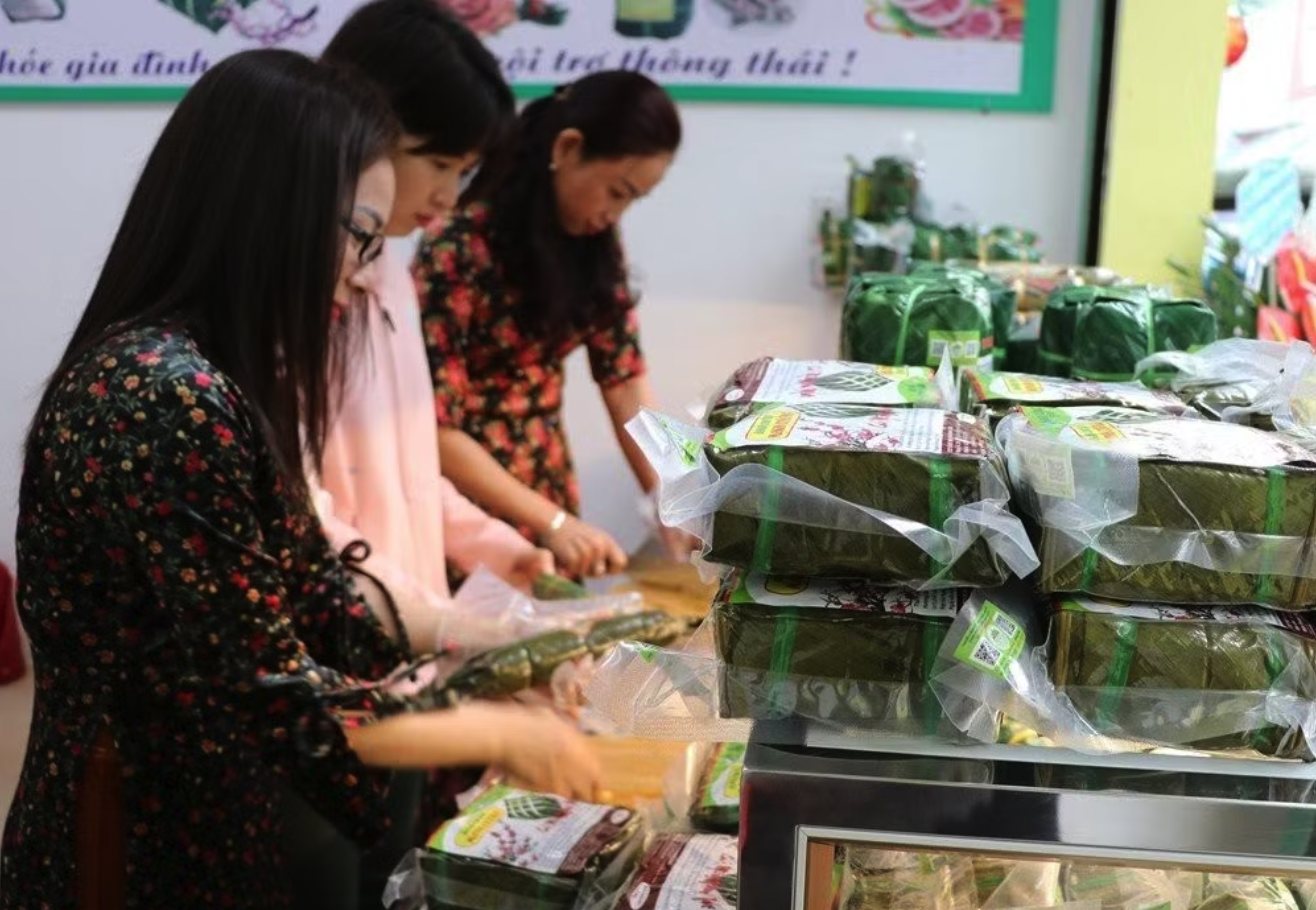 Chính sách giảm thuế 30% từ 2026 hỗ trợ doanh nghiệp nhỏ, cá nhân kỳ vọng sẽ đẩy mạnh phát triển kinh tế. (Ảnh: Vietnam+)
