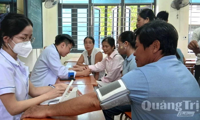 Ngày hội ‘Trao sức khỏe công nhân-Vì một Việt Nam khỏe mạnh’