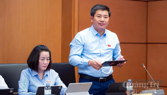 Đoàn đại biểu Quốc hội tỉnh thảo luận, góp ý 3 dự án luật quan trọng