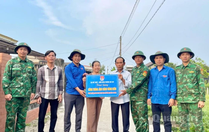 Những câu chuyện 'vì dân'