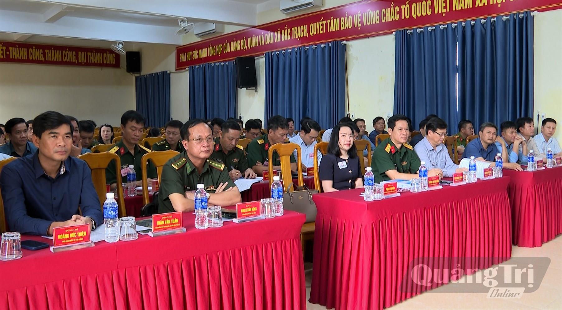 Các đại biểu tham dự khai mạc - Ảnh: K.H