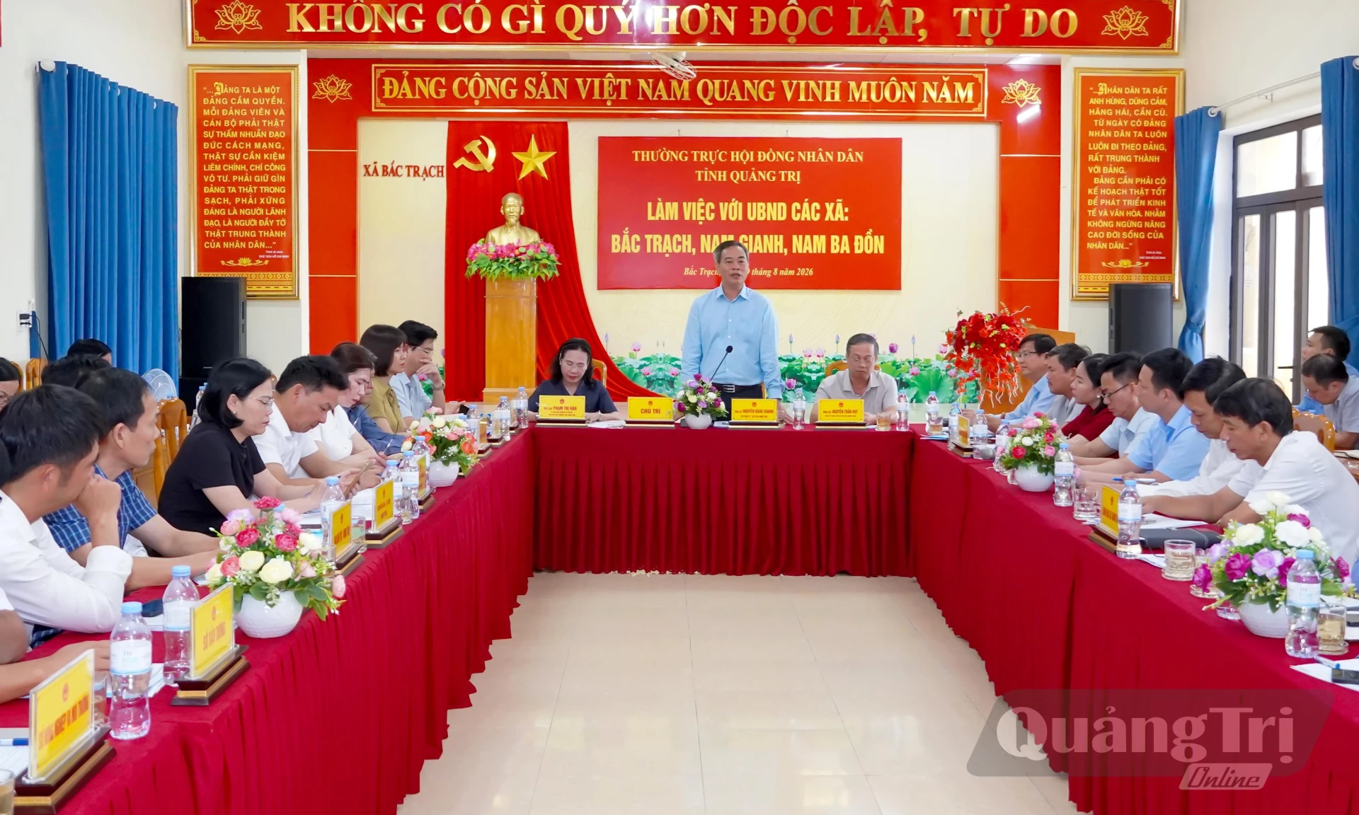 
Đồng chí Nguyễn Đăng Quang, Phó Bí thư Tỉnh ủy, Chủ tịch HĐND tỉnh chủ trì buổi làm việc - Ảnh: N.H
