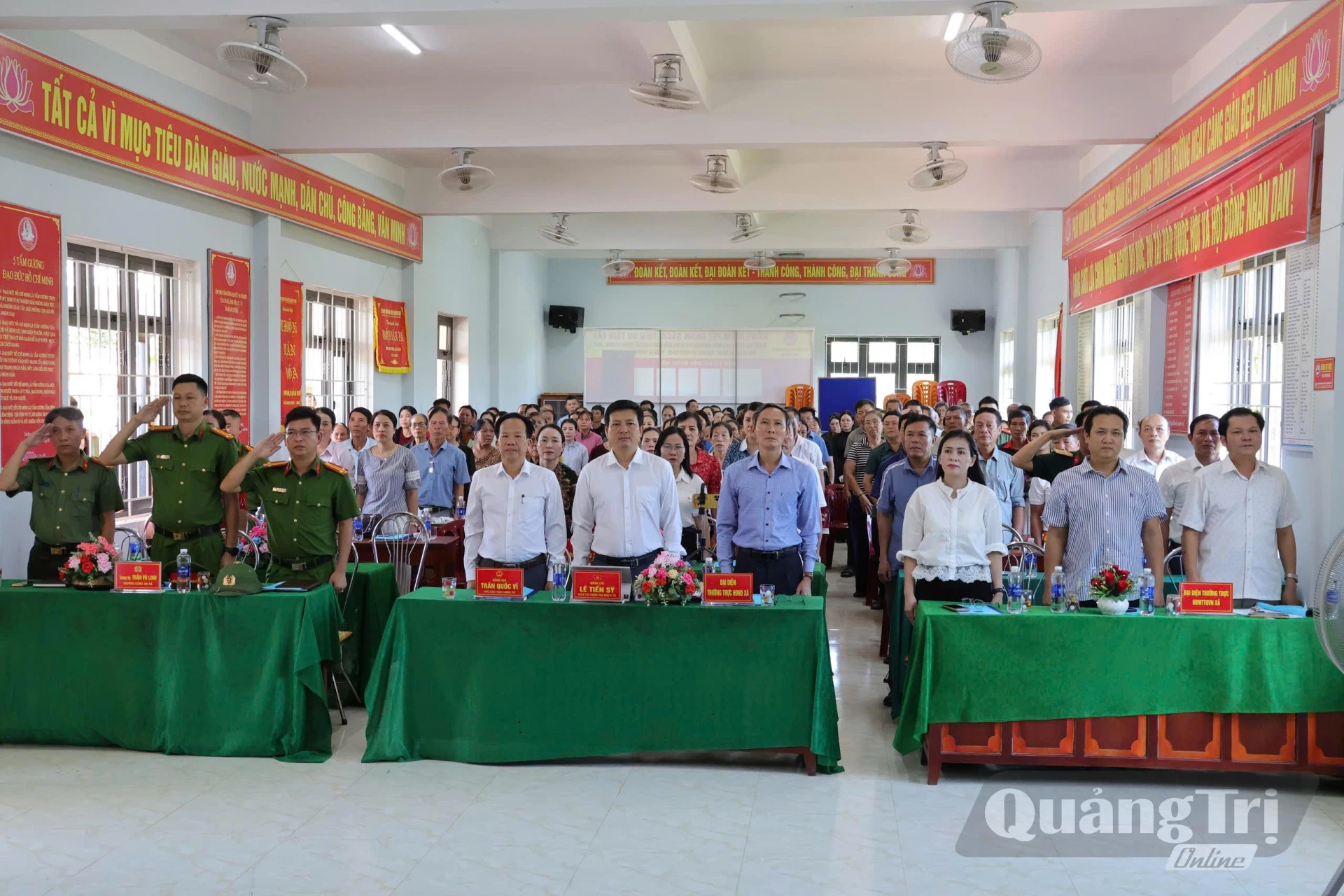 Đại biểu tham dự ngày hội - Ảnh: M.N