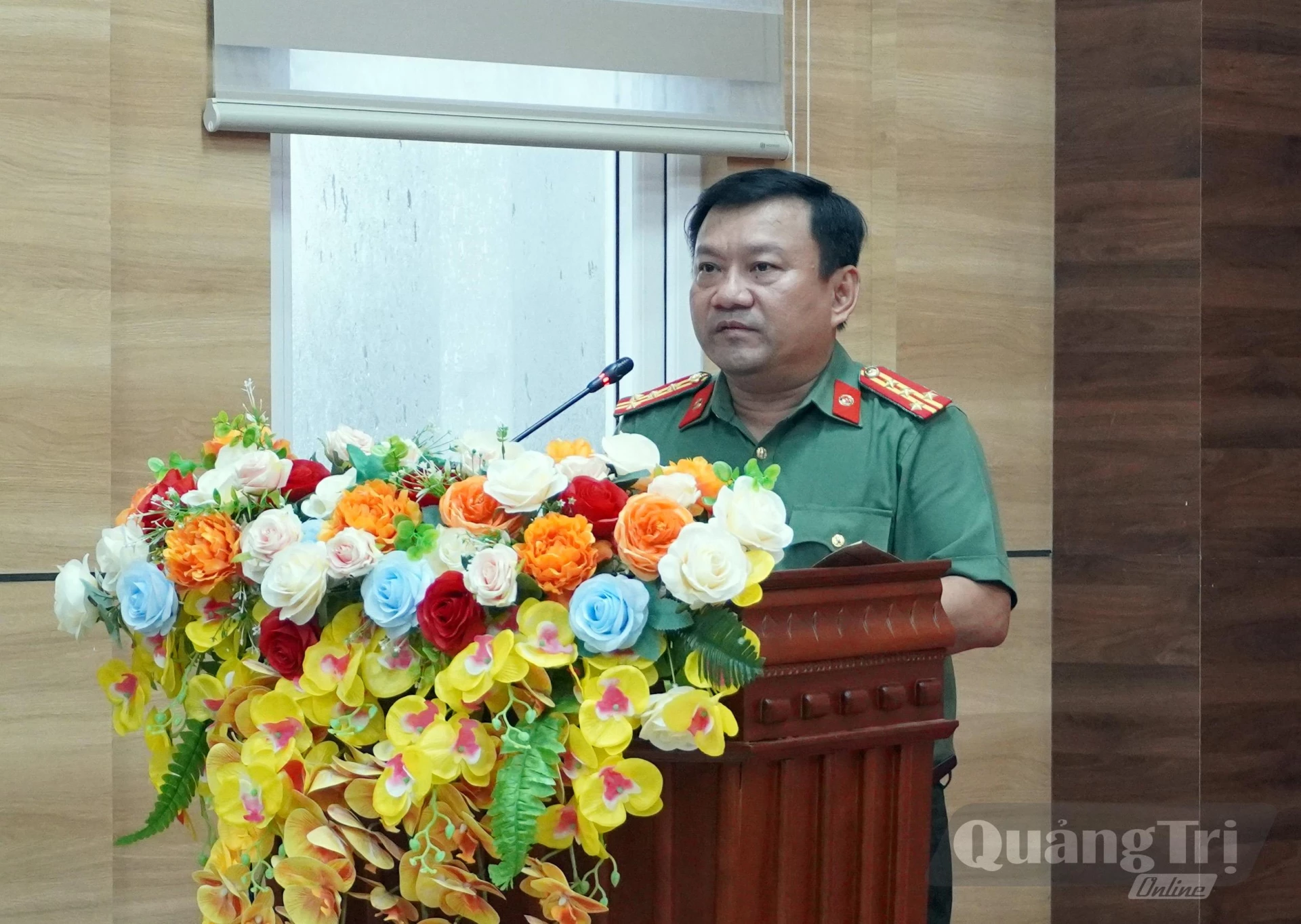 Đại diện lãnh đạo Sở Nội vụ phát biểu tại buổi lễ - Ảnh: H.Tr