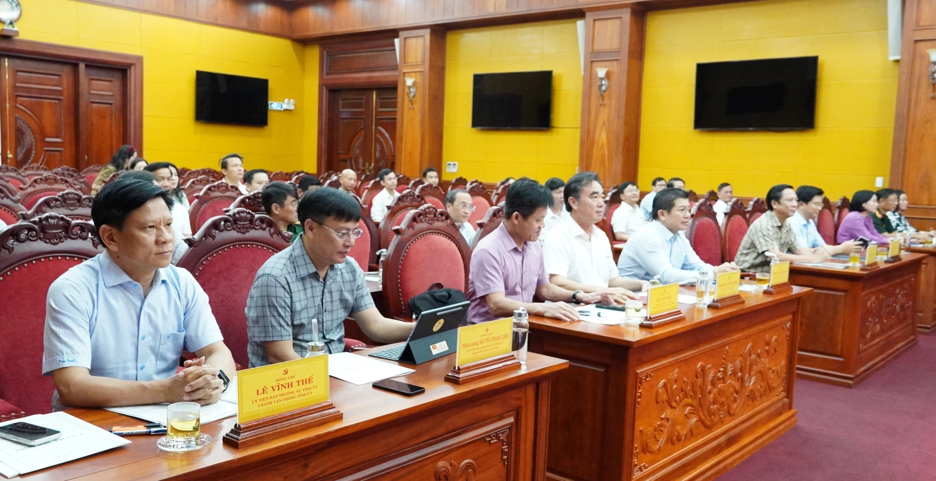 Đại biểu tham dự hội nghị tại điểm cầu Quảng Trị - Ảnh: Q.V