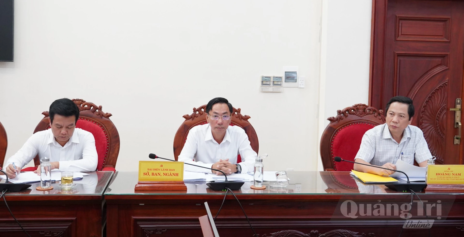Đại biểu tham dự buổi làm việc - Ảnh: Q.V