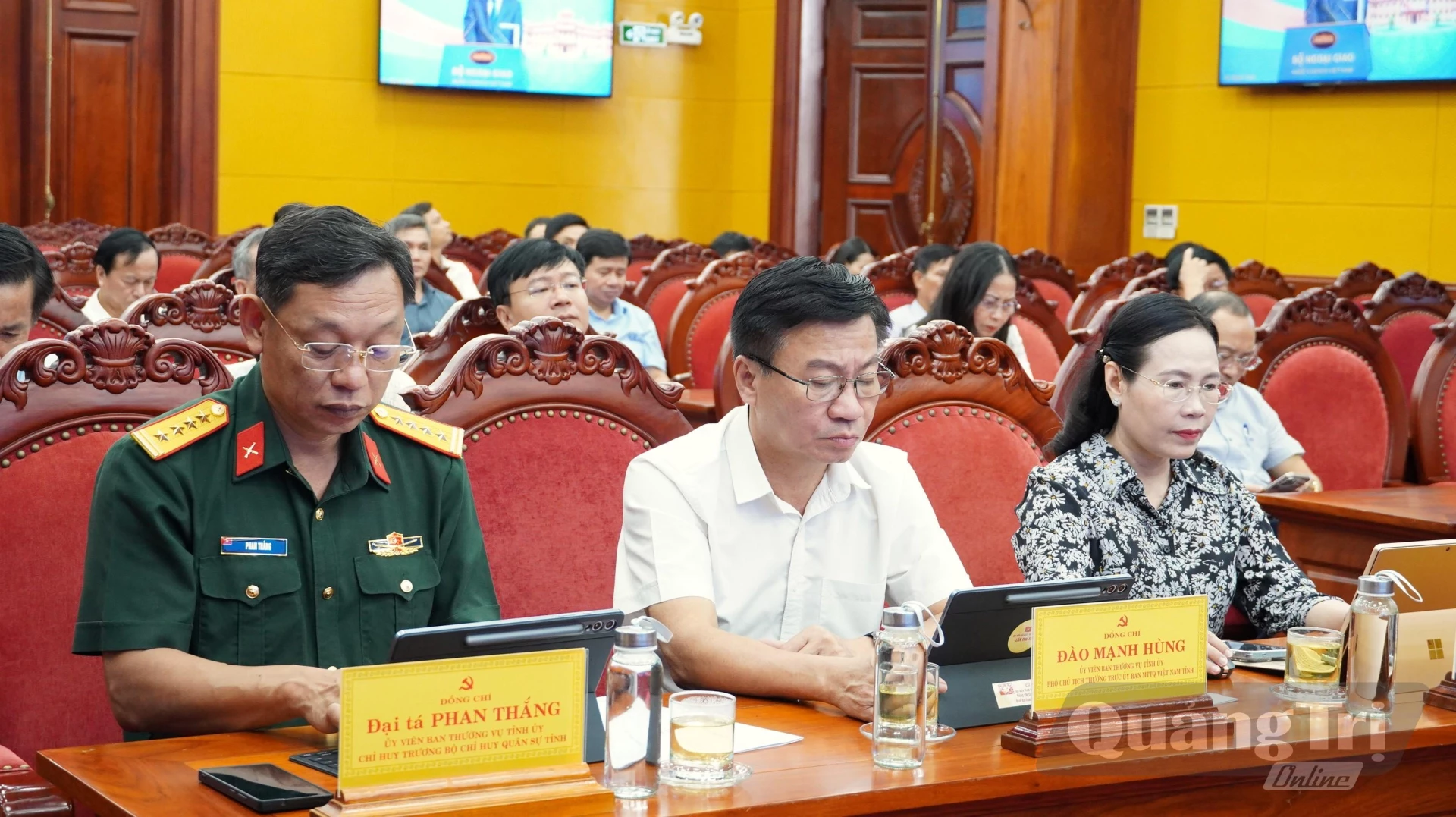 Đại biểu tham dự hội nghị tại điểm cầu Tỉnh ủy Quảng Trị - Ảnh: Q.V