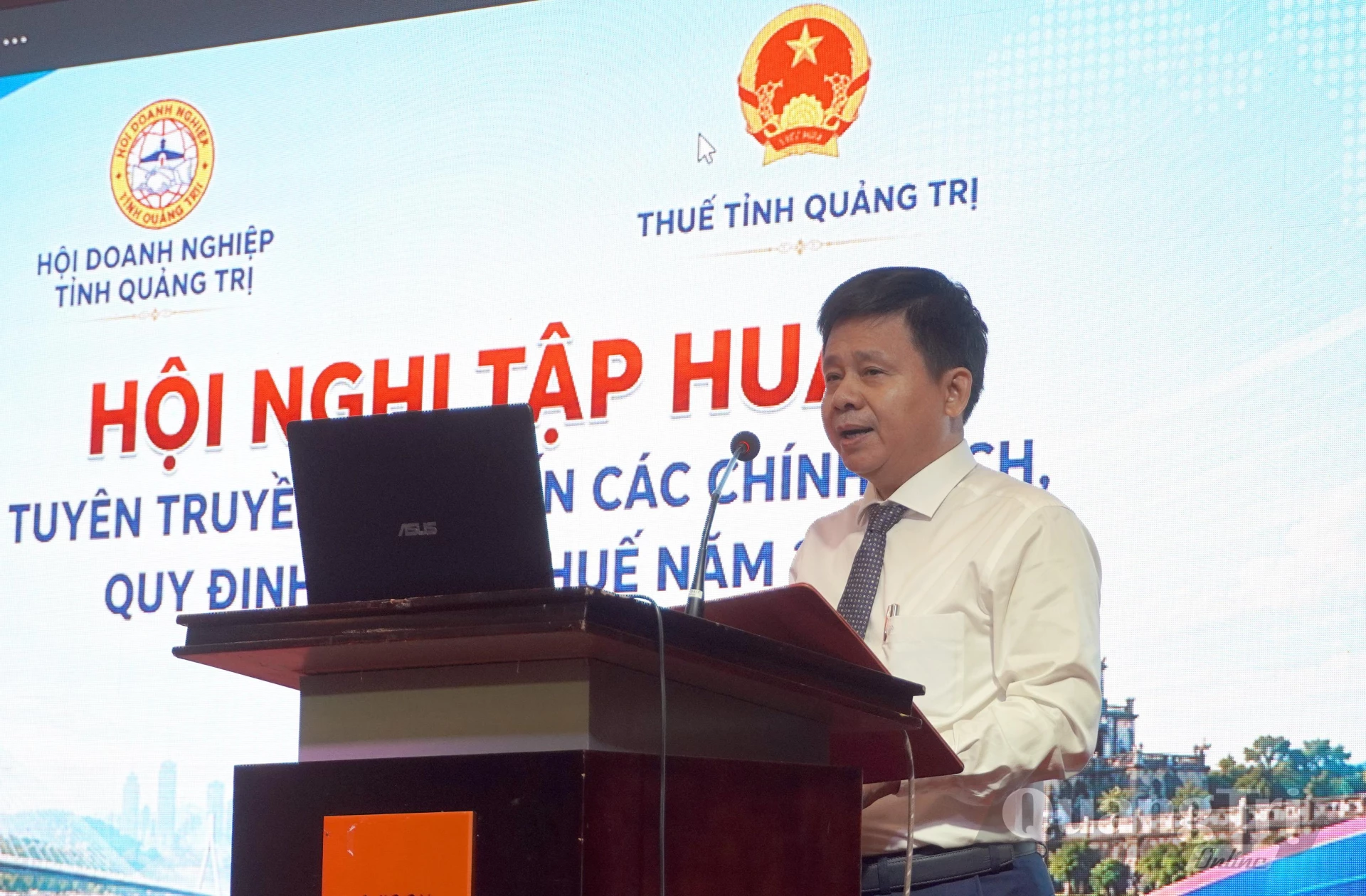 Đại diện lãnh đạo Hội Doanh nghiệp tỉnh khai mạc hội nghị tập huấn - Ảnh: H.Tr
