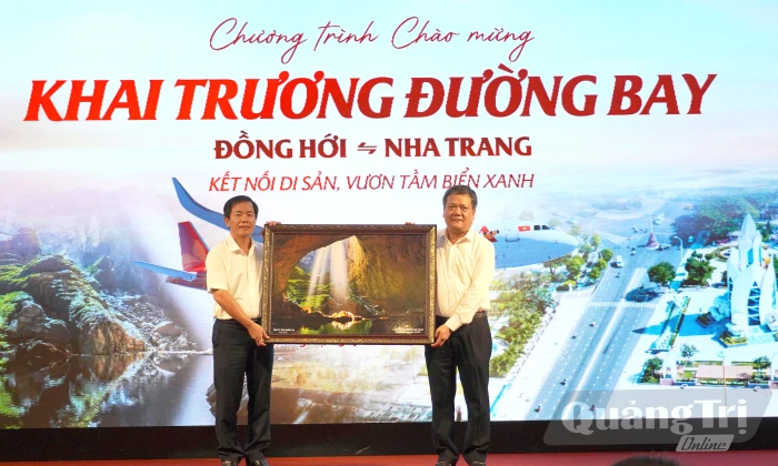 Chương trình chào mừng khai trương đường bay Đồng Hới-Nha Trang