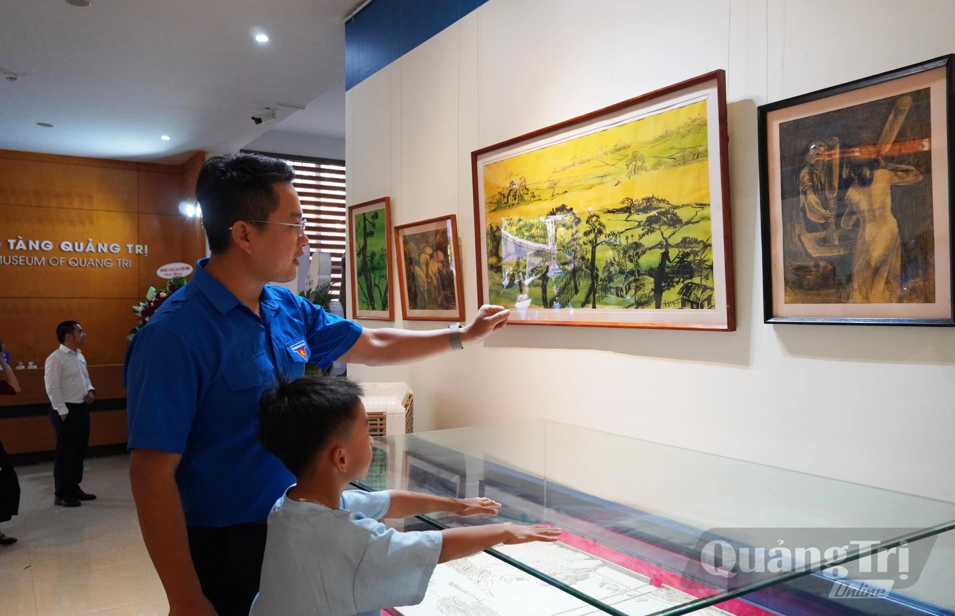 Triễn lãm mỹ thuật “Lê Bá Đảng - Khát vọng hoà bình” giới thiệu đến công chúng khoảng 100 tác phẩm, hiện vật và tư liệu - Ảnh: X.P