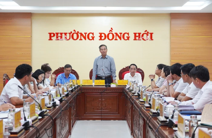Thường trực HĐND tỉnh khảo sát, làm việc với lãnh đạo phường Đồng Hới và xã Quảng Ninh